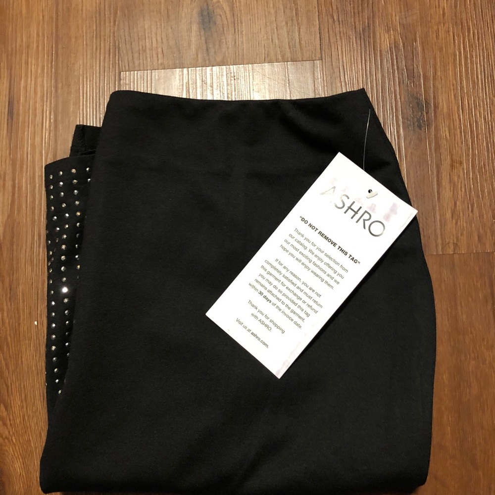Black Silver Shimmering skirt - Picture 4 of 7